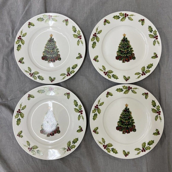 Set Of 4 Pfaltzgraff Christmas Day Salad & Dinner Plates FS Benefits Charity - Picture 7 of 7